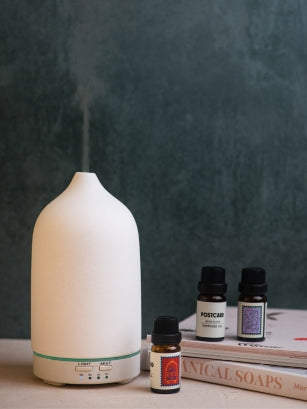 diffuser with essential oils